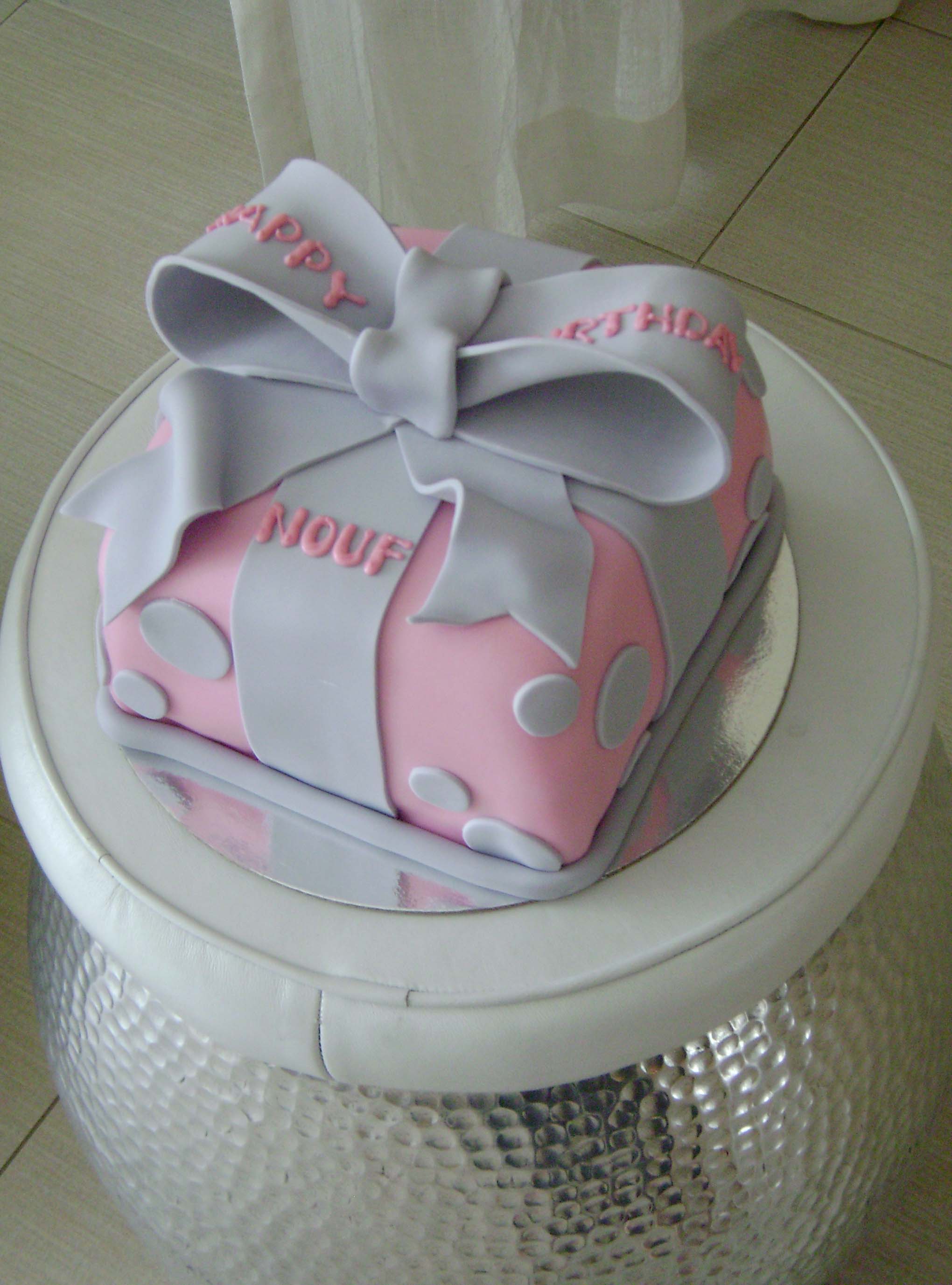 present-cake