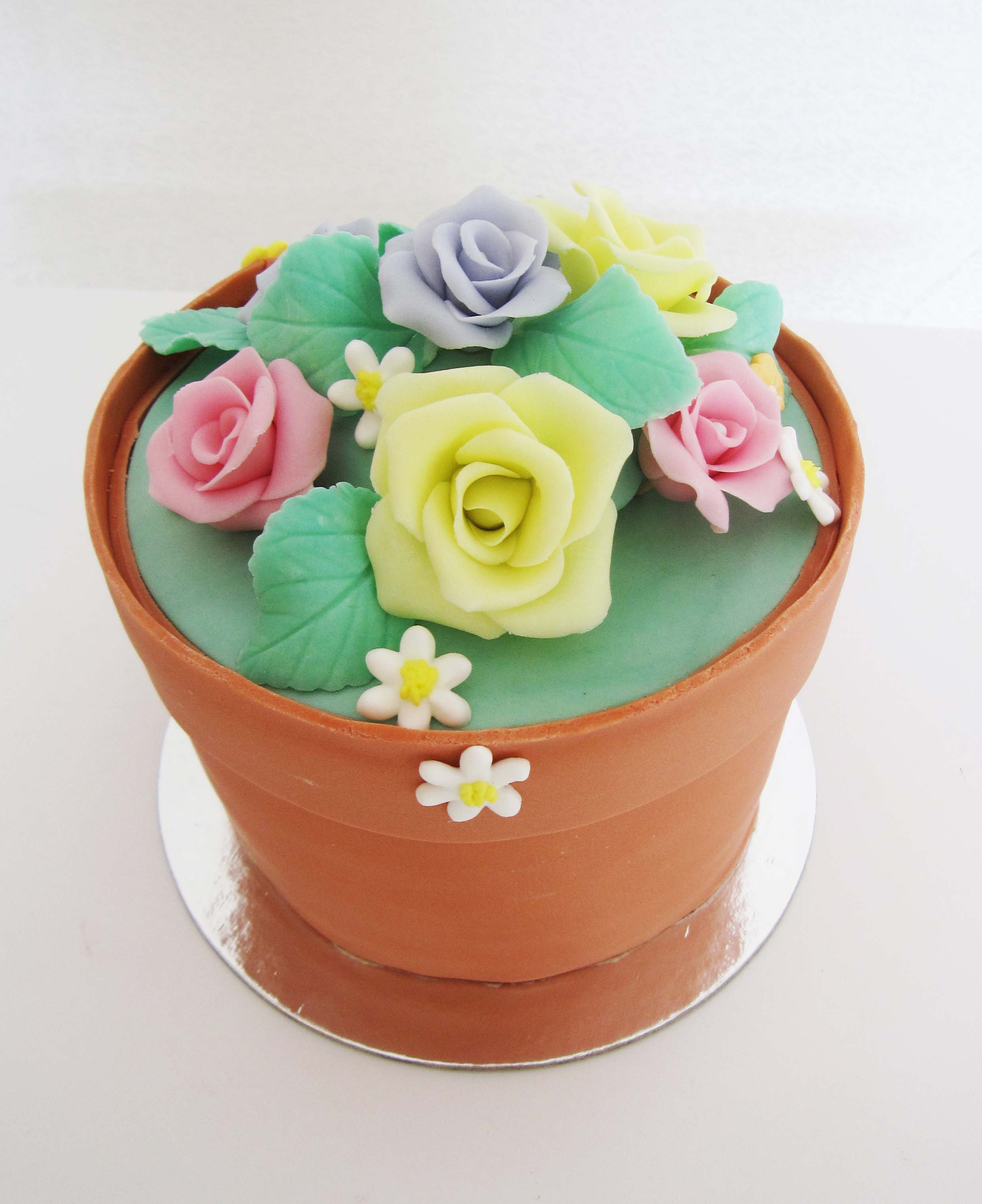 small flower pot